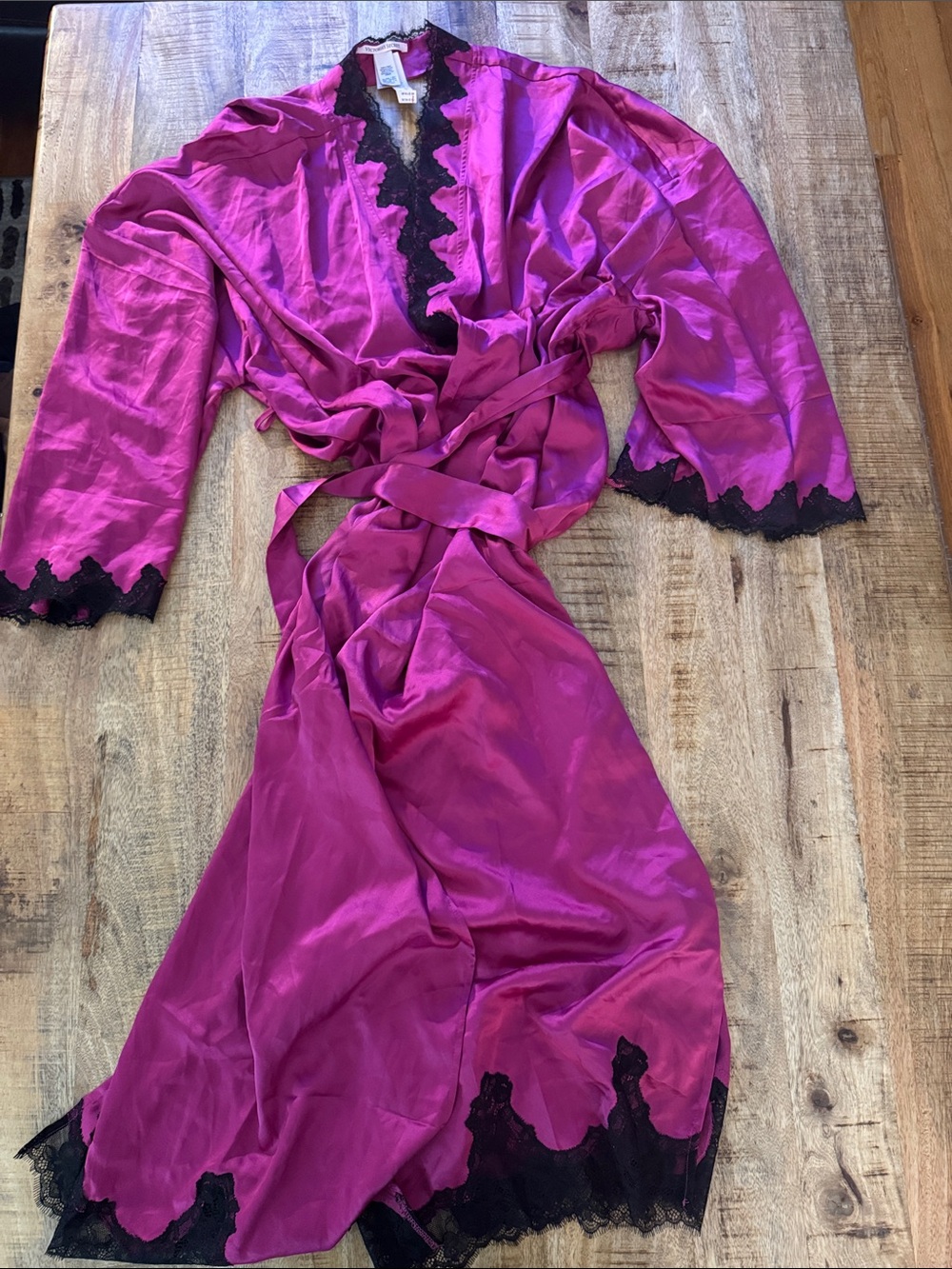 Victoria’s Secret Satin and Rose Lace Silk-Feel Fuchsia Pink Black Lace Trim NEW